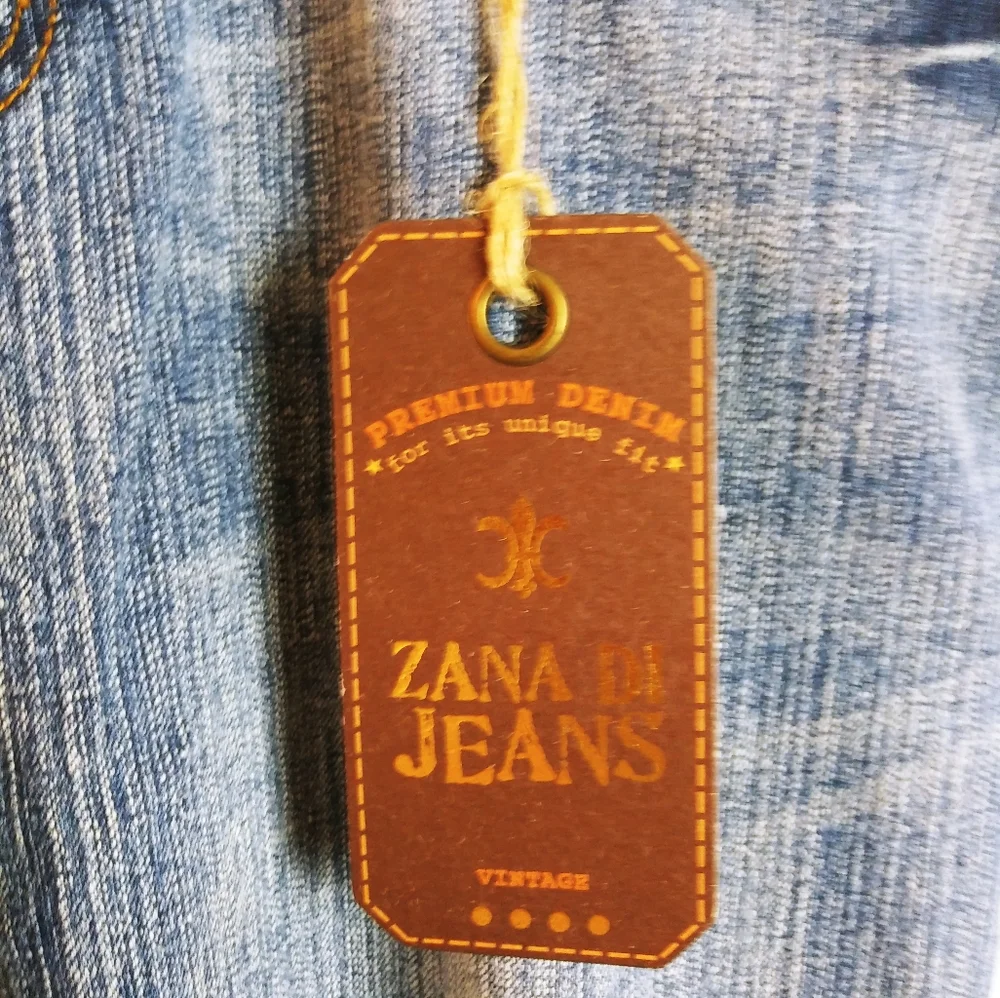 Zana DI Jeans acid wash wide leg Embroidered Floral design Size 20
